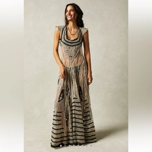 Free People Ethereal Lace Vintage Embroidered Maxi Dress L $500 - Picture 4 of 11